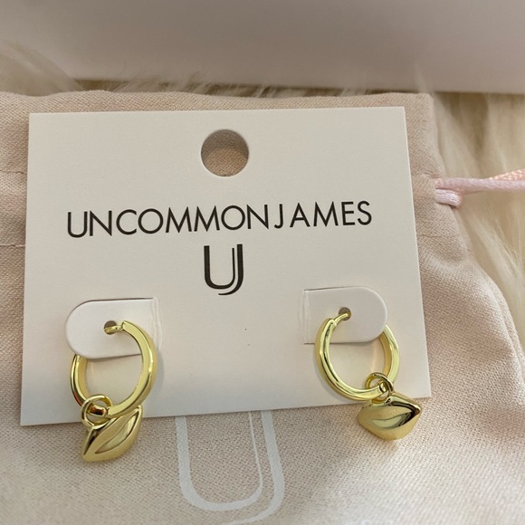 Uncommon James: Lips Sealed Huggies Earrings - Picture 9 of 12